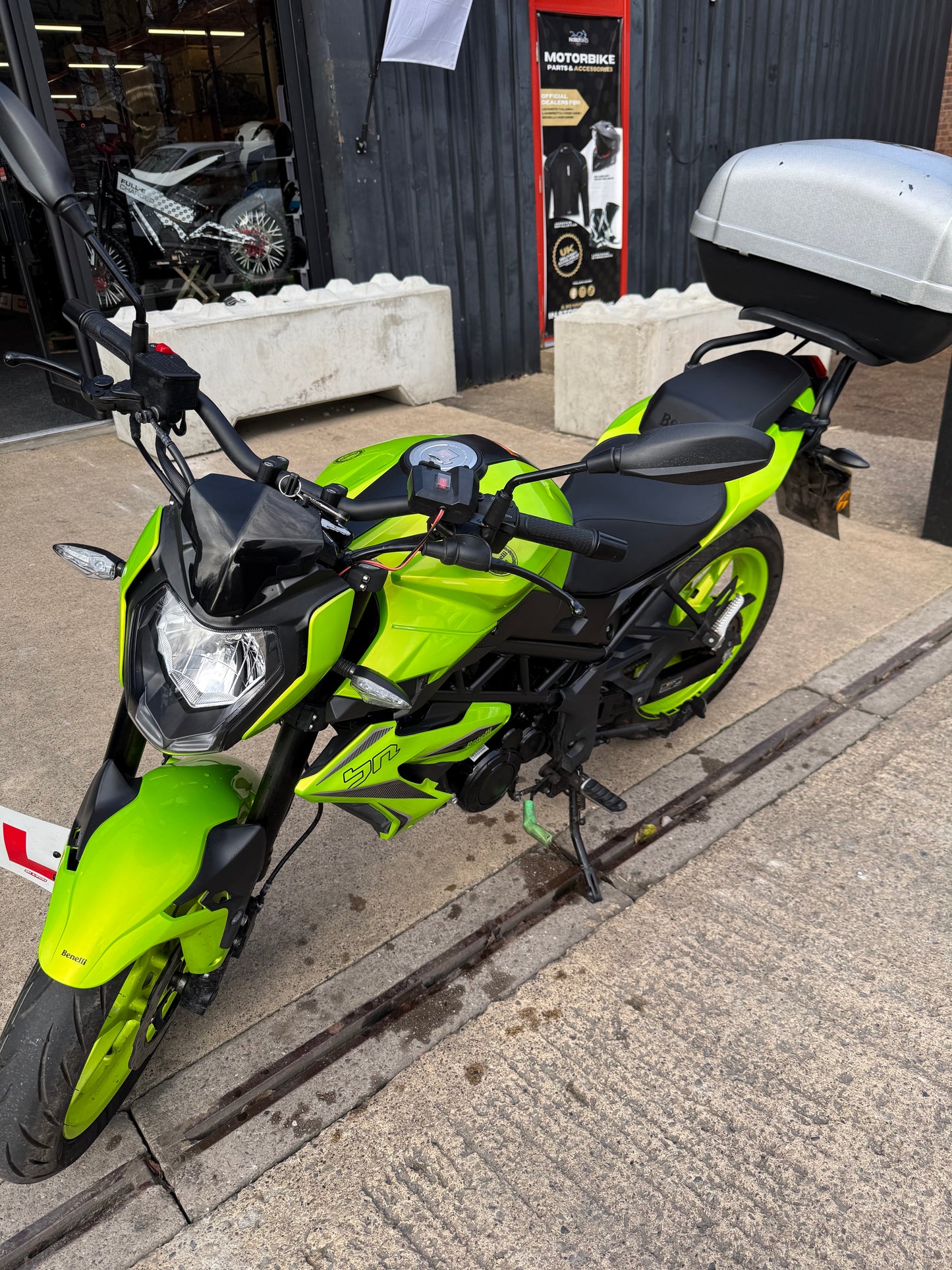 Benelli Bn 125 with delivery balance