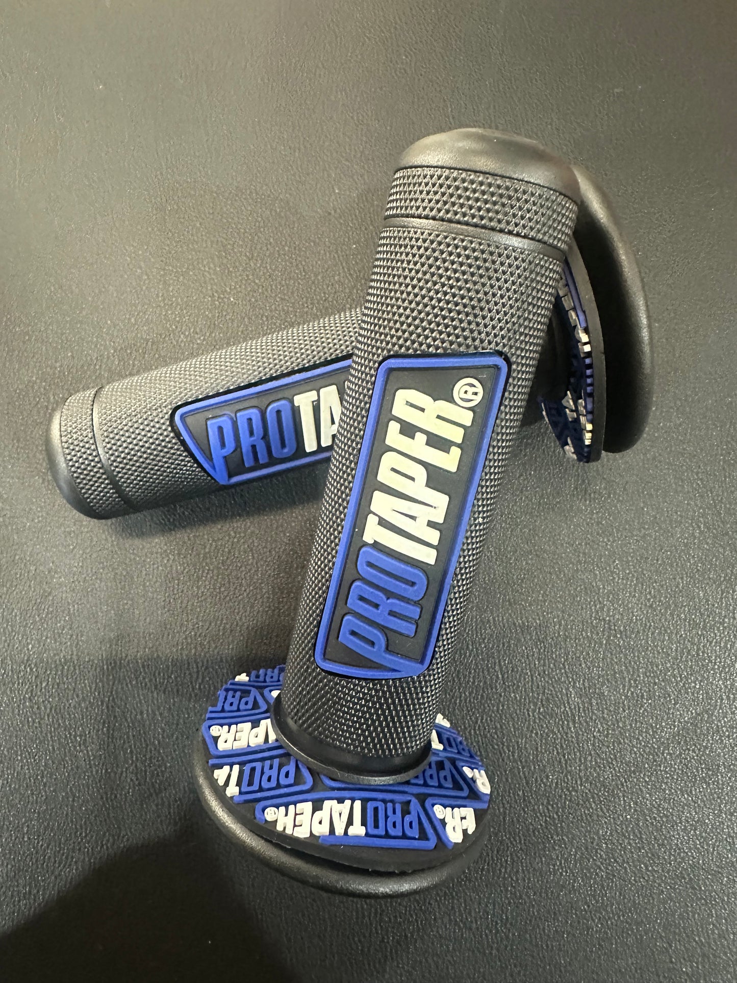 Pro taper handle bar grips