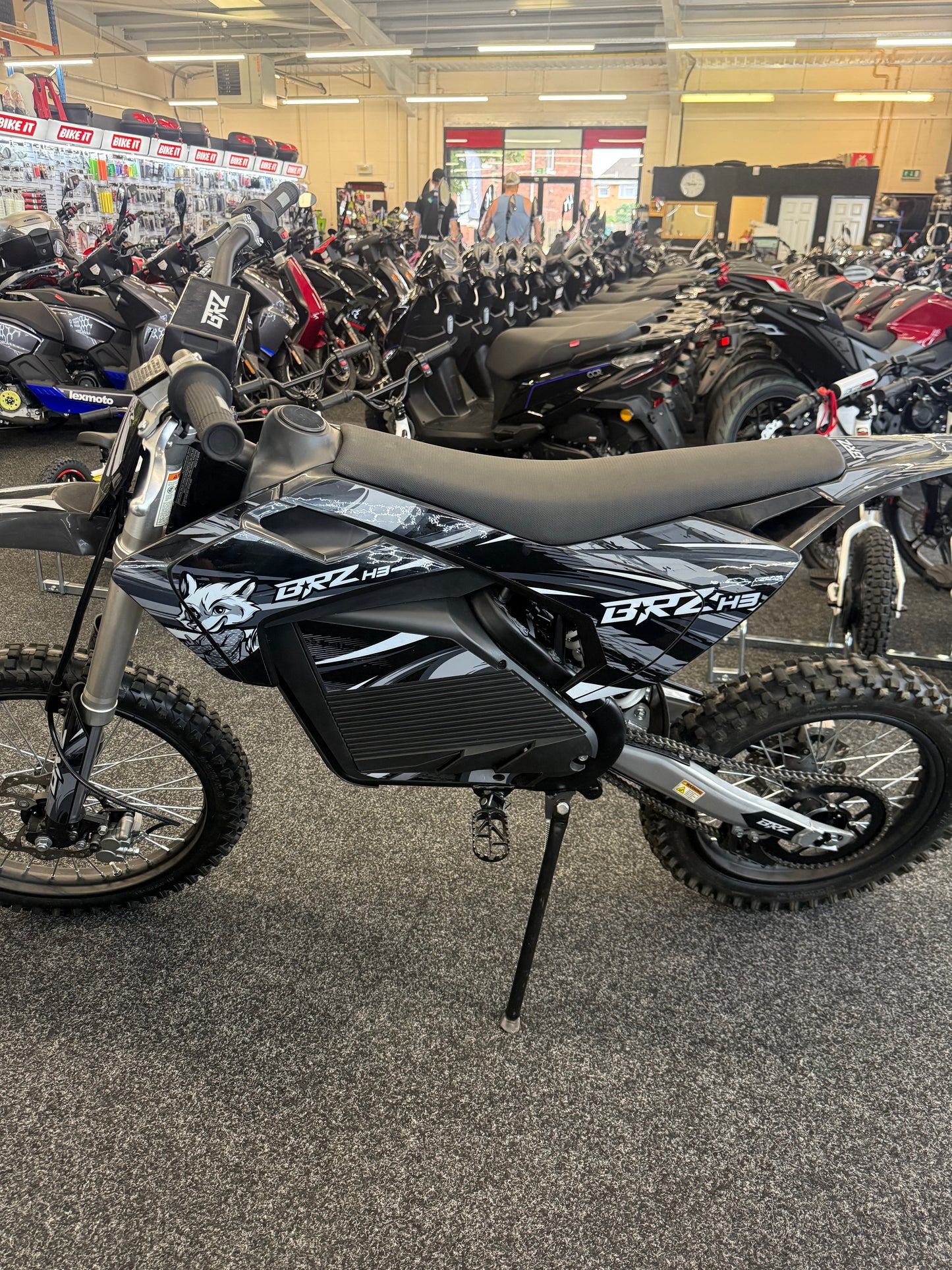 BRZ 72V 5000W Electric Dirt Bike – Like New – Fast UK Delivery