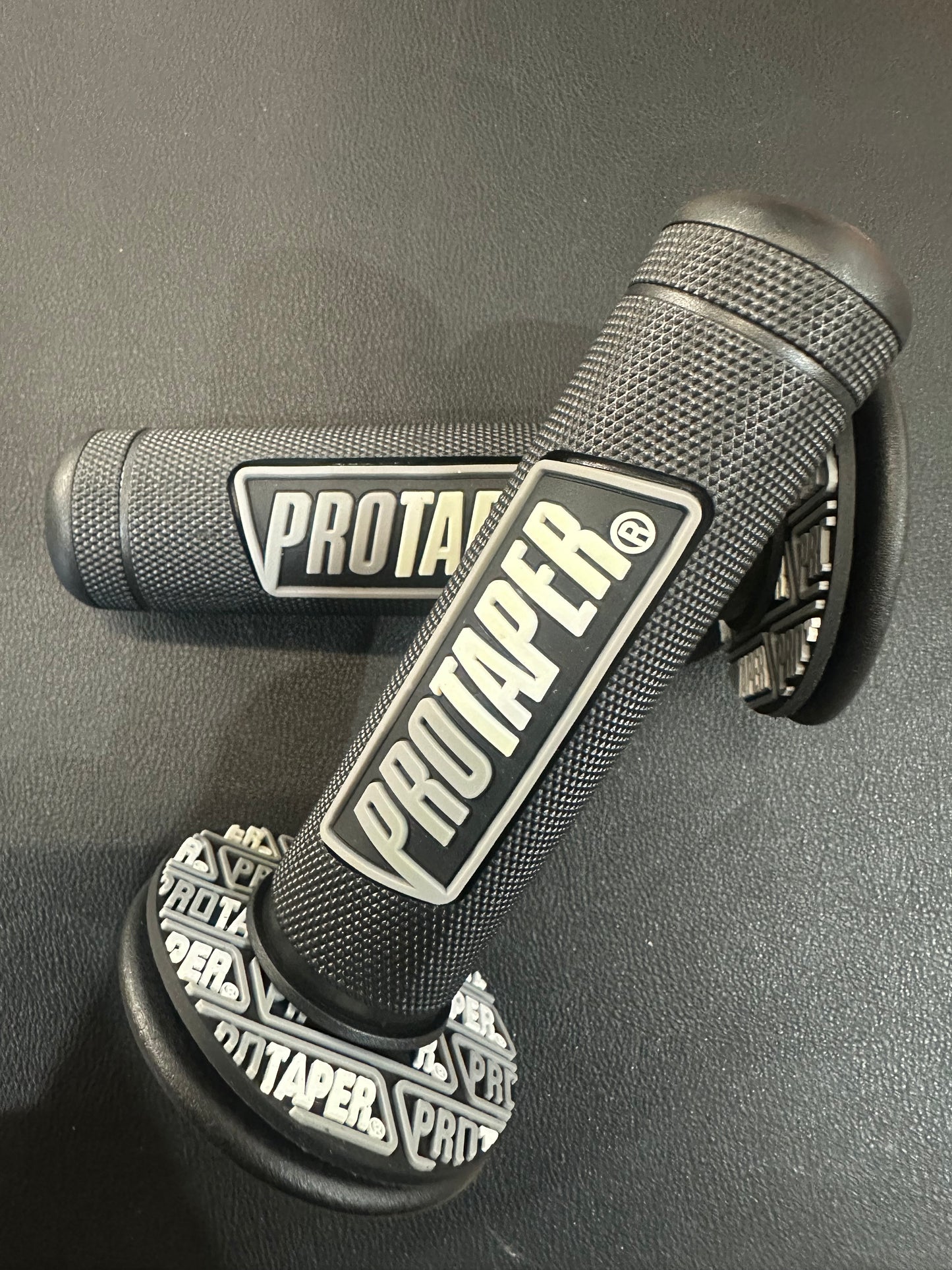 Pro taper handle bar grips