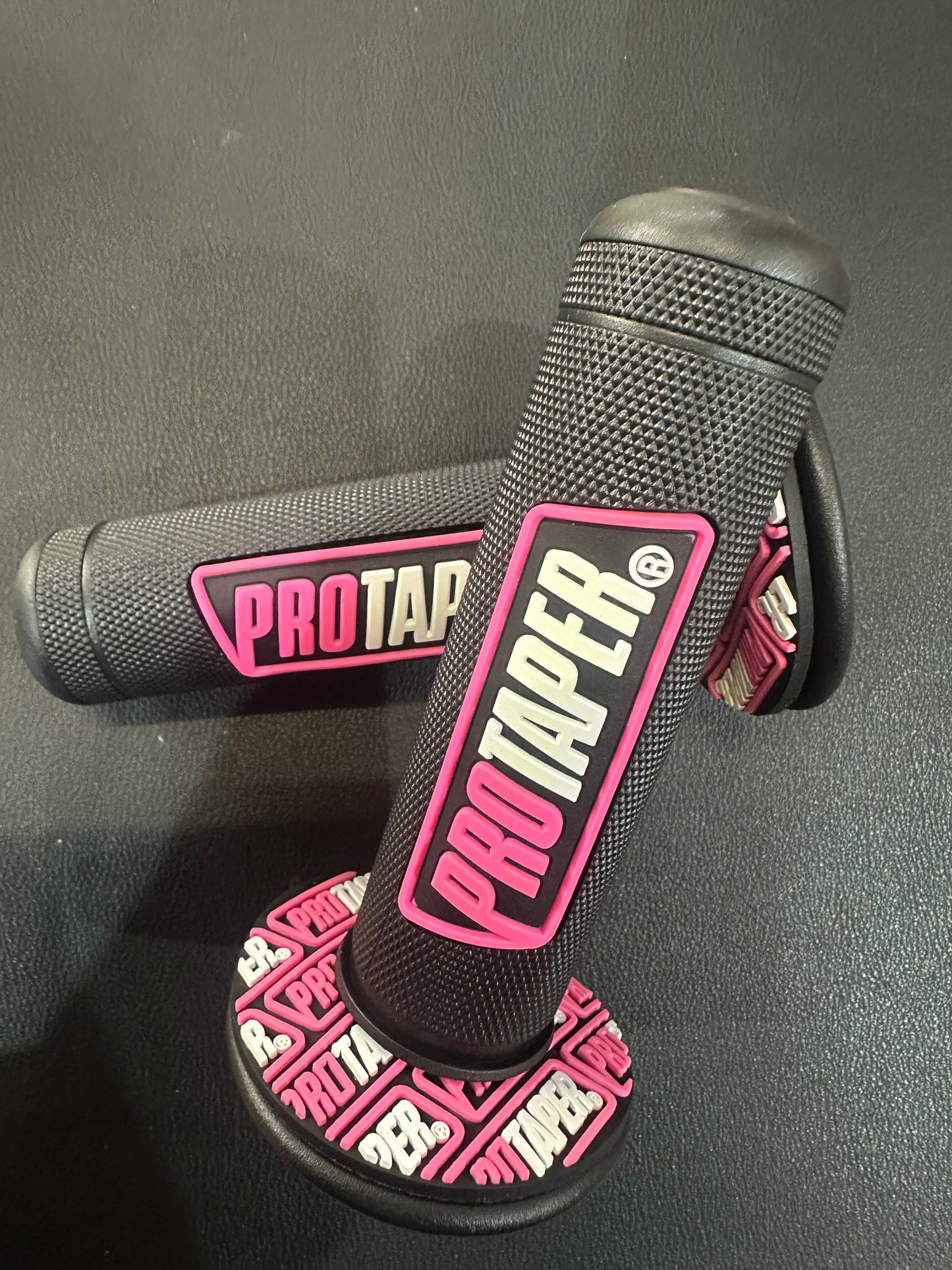 Pro taper handle bar grips