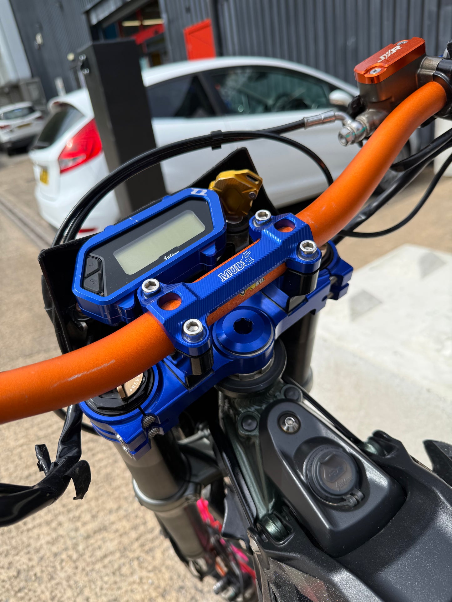 2025 SUR-RON ULTRA BEE 798 miles