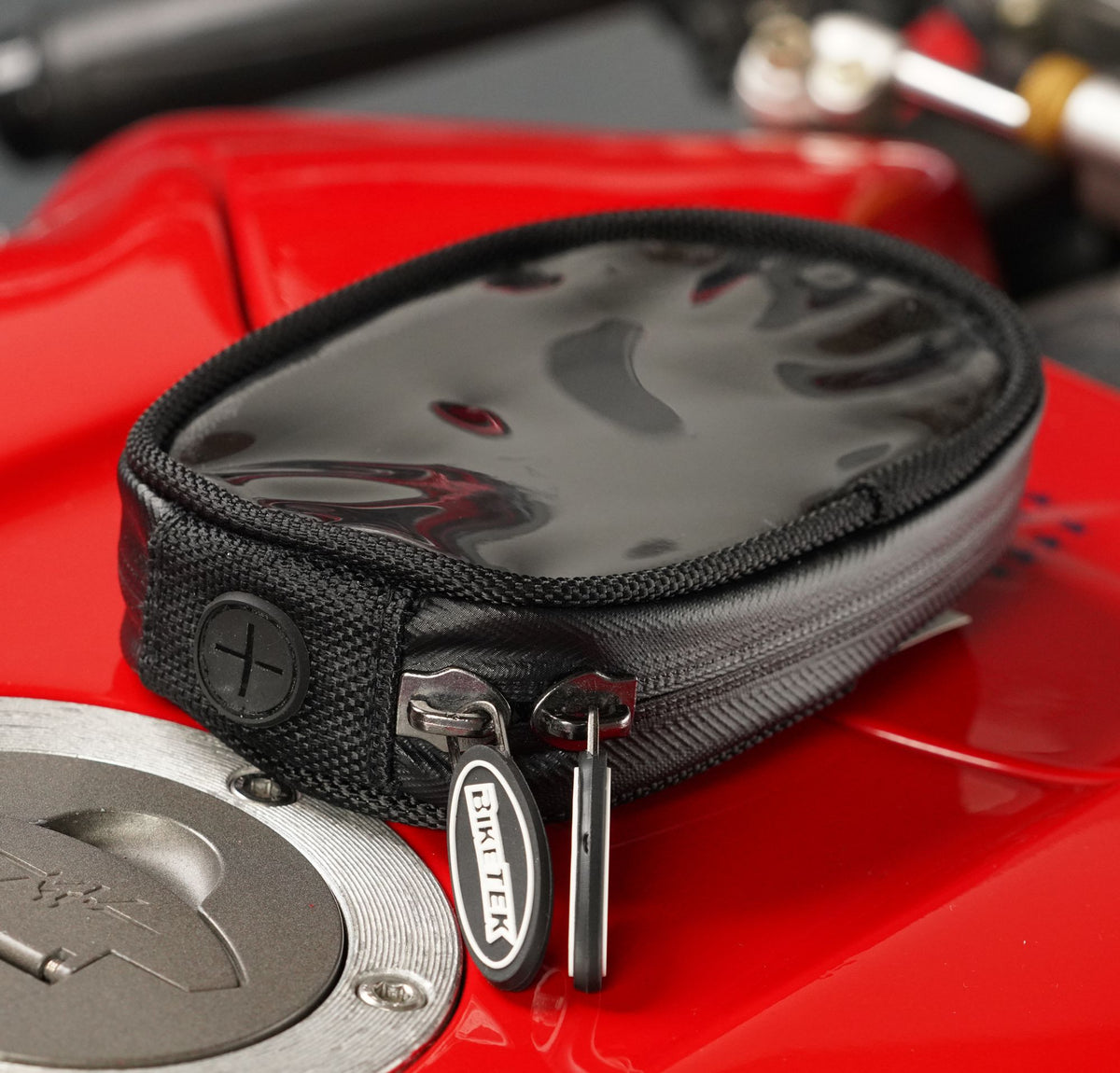 BikeTek Magnetic Tank Bag for Phones and GPS units ('Micro' Size - 135mm x 70mm x 20mm)